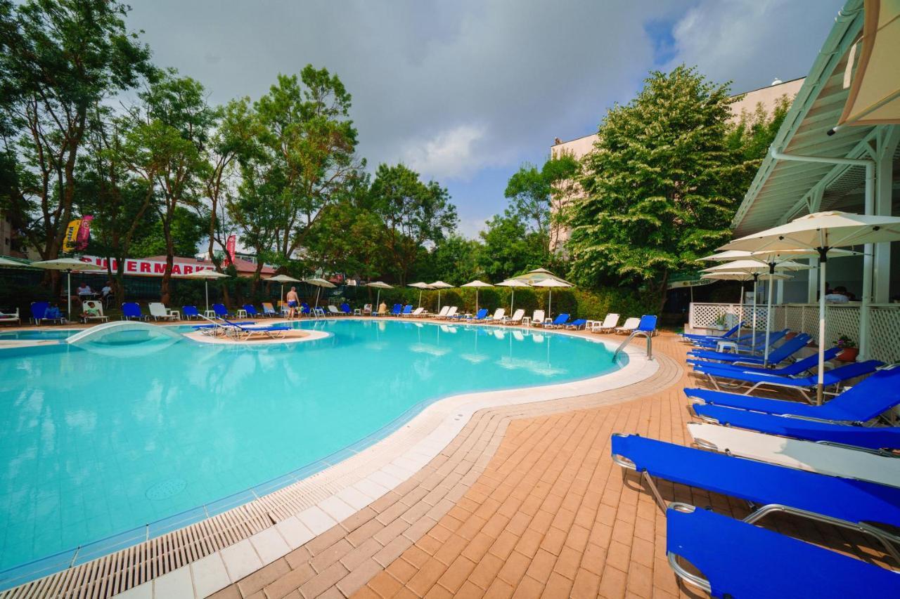 Perla Plaza Hotel พรีมอร์สโก ภายนอก รูปภาพ