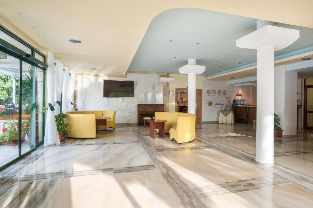 Perla Plaza Hotel พรีมอร์สโก ภายนอก รูปภาพ