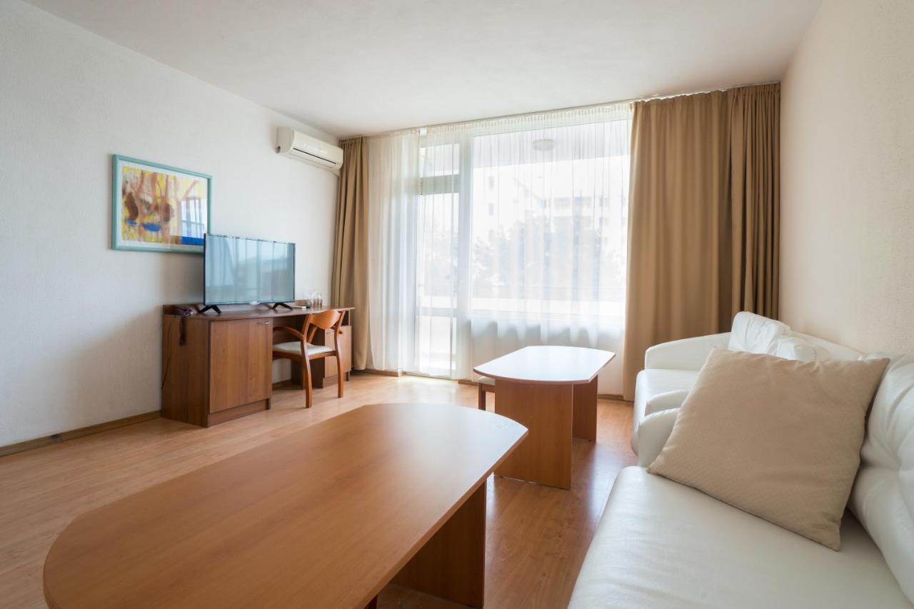 Perla Plaza Hotel พรีมอร์สโก ภายนอก รูปภาพ