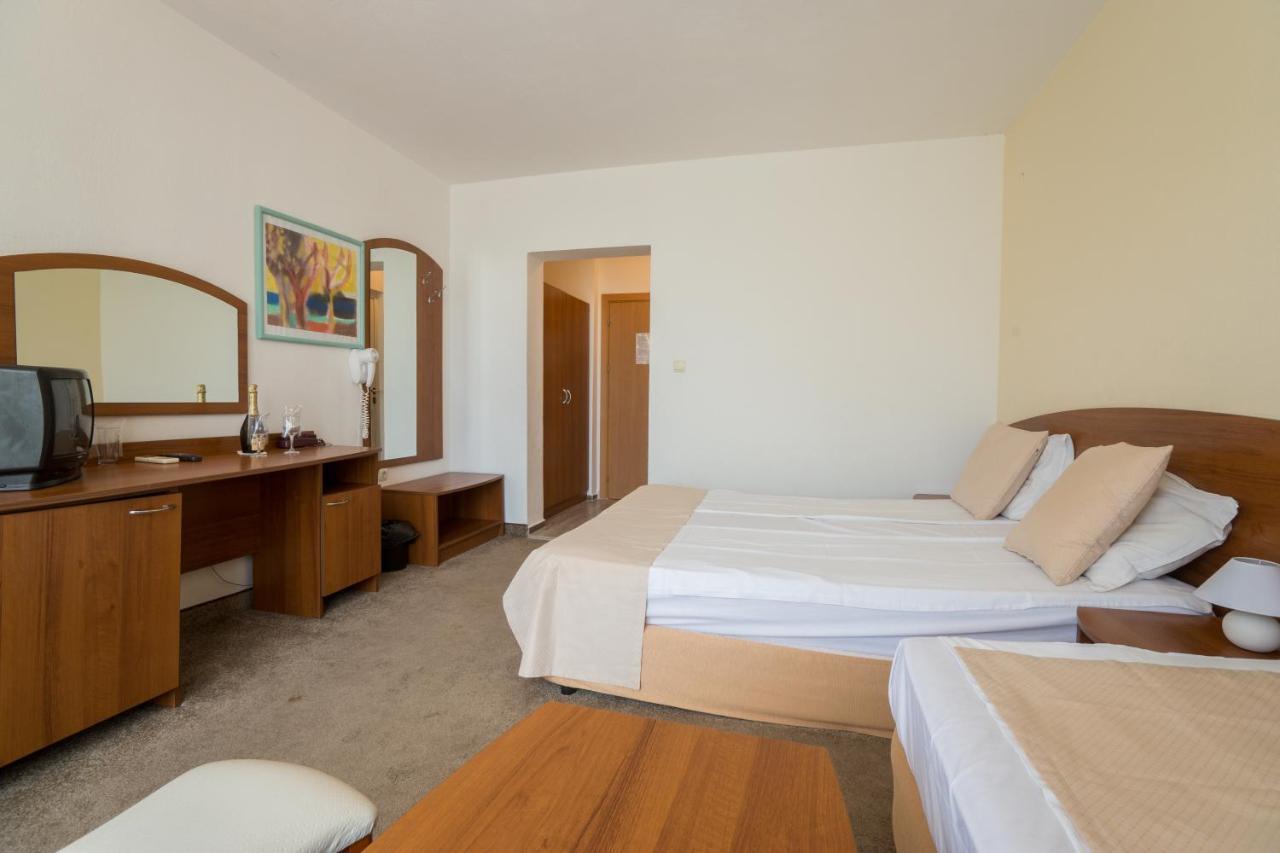 Perla Plaza Hotel พรีมอร์สโก ภายนอก รูปภาพ