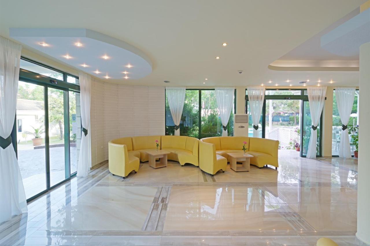 Perla Plaza Hotel พรีมอร์สโก ภายนอก รูปภาพ