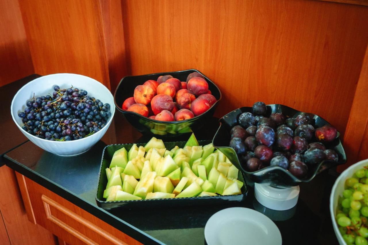 Perla Plaza Hotel พรีมอร์สโก ภายนอก รูปภาพ